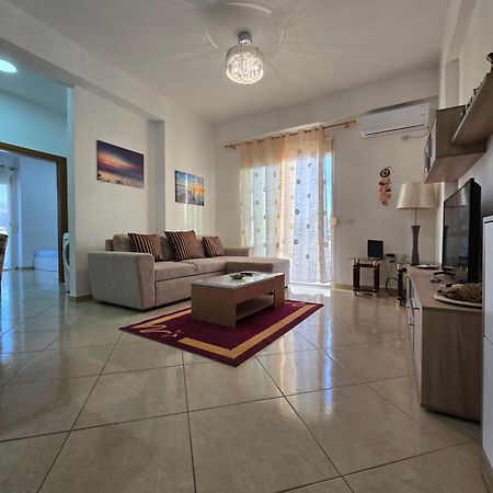 Modern , Quiet , Family Friendly & Fully Furnished Apartment Vlorë Exterior foto