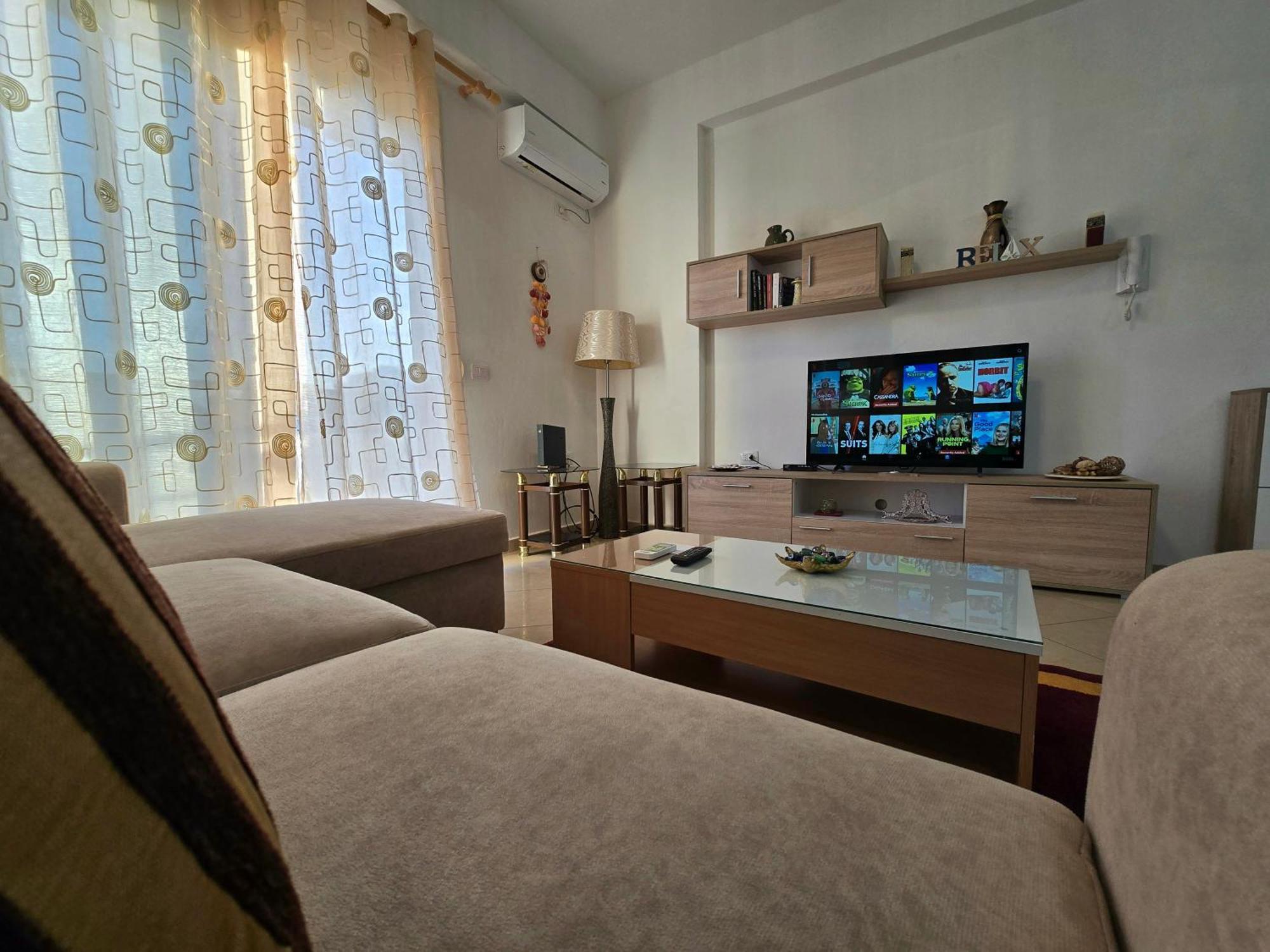 Modern , Quiet , Family Friendly & Fully Furnished Apartment Vlorë Exterior foto